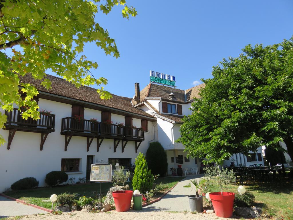 Hotel Restaurant Le Traineau Clelles Extérieur photo