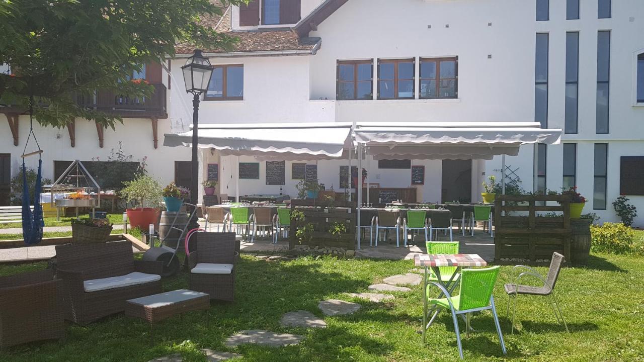 Hotel Restaurant Le Traineau Clelles Extérieur photo